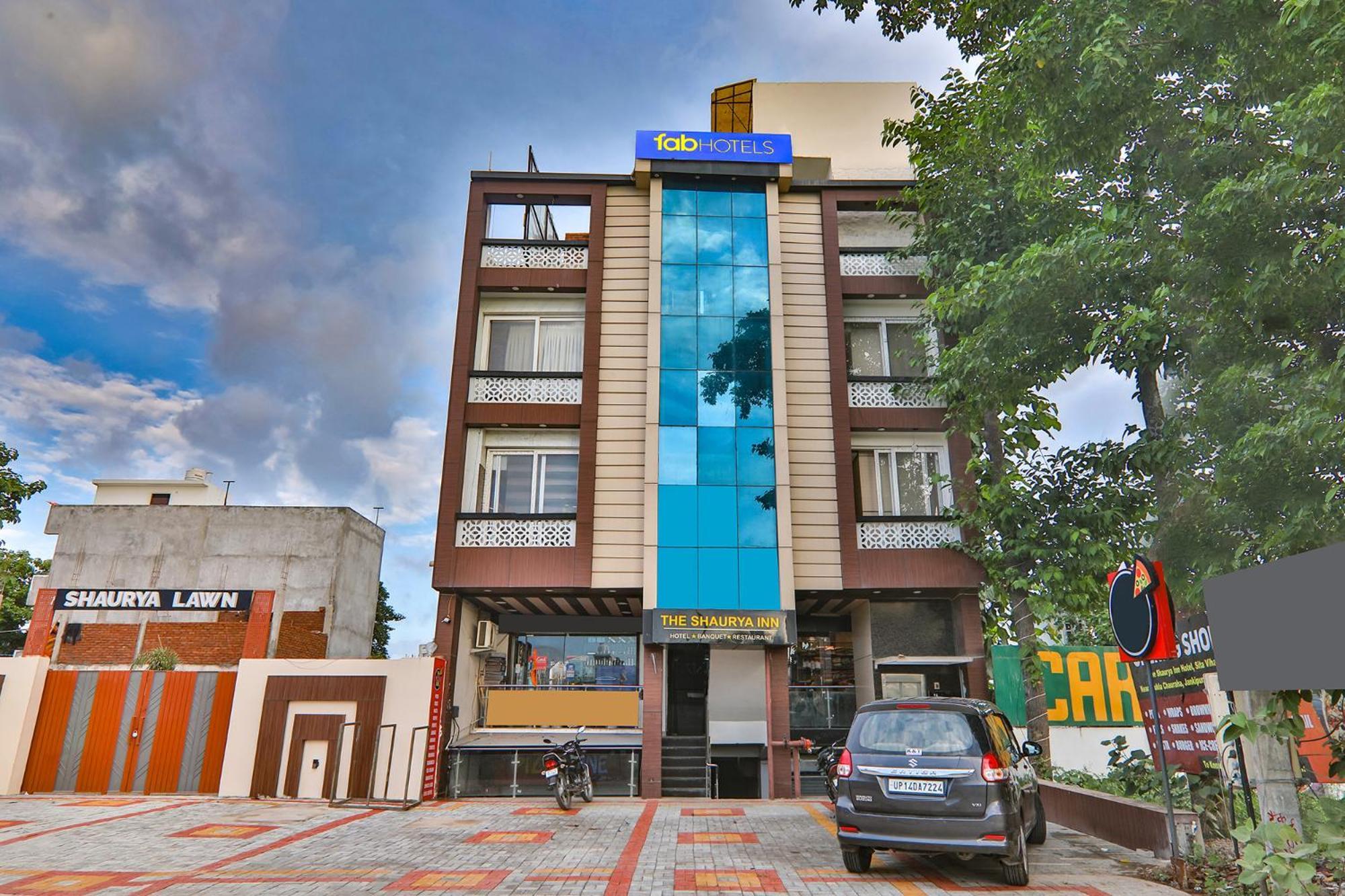 Fabhotel Shaurya Inn ลัคเนา ภายนอก รูปภาพ